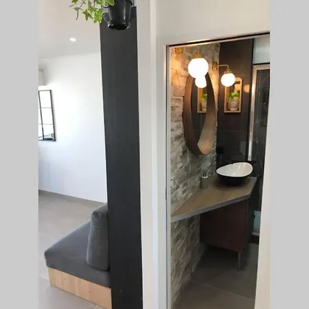 Appartement vue mer et port, refait a neuf pour vous ! Climatisé La Grande-Motte Exterior foto
